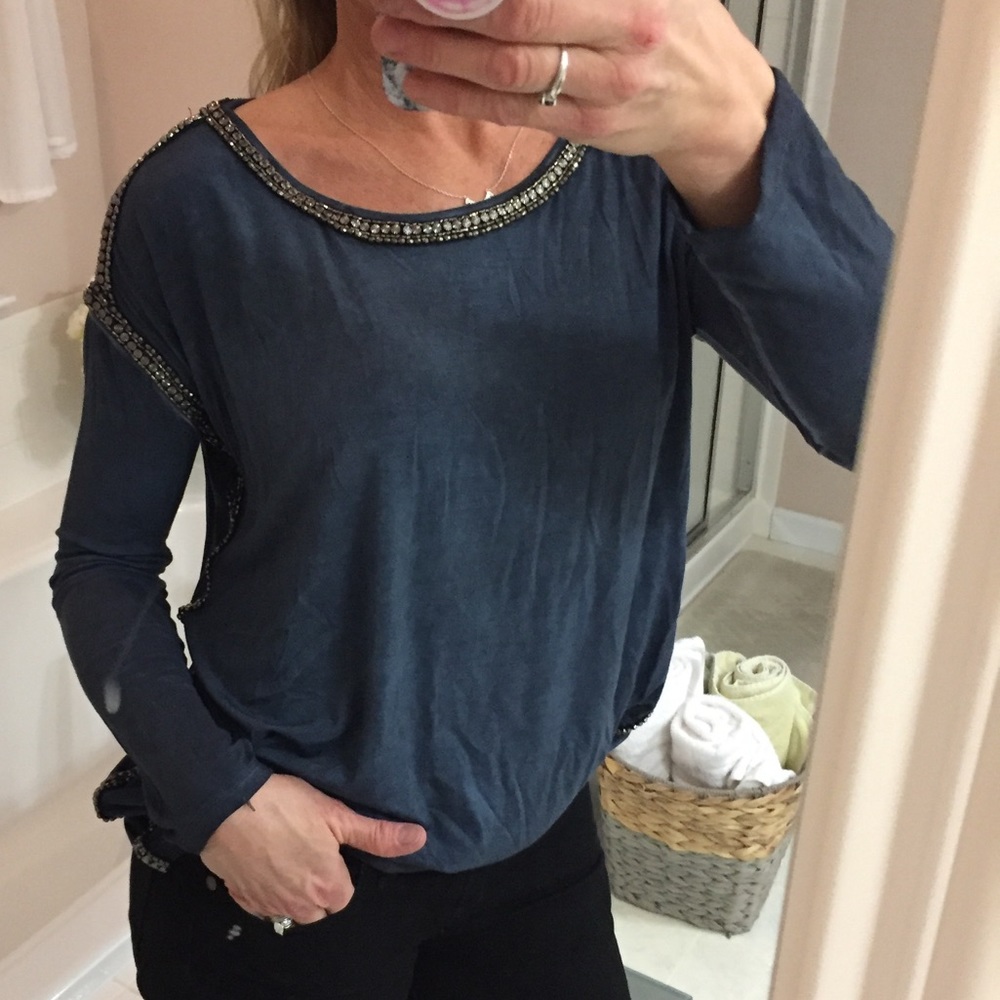 MAX JEANS BEADED FADED LONG SLEEVE TEE